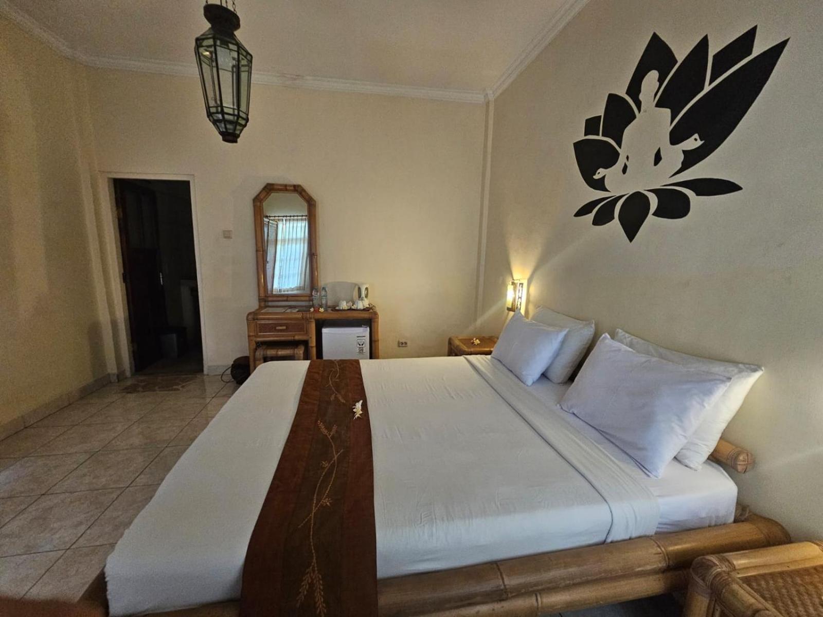 Lovina Hotel Chonos מראה חיצוני תמונה