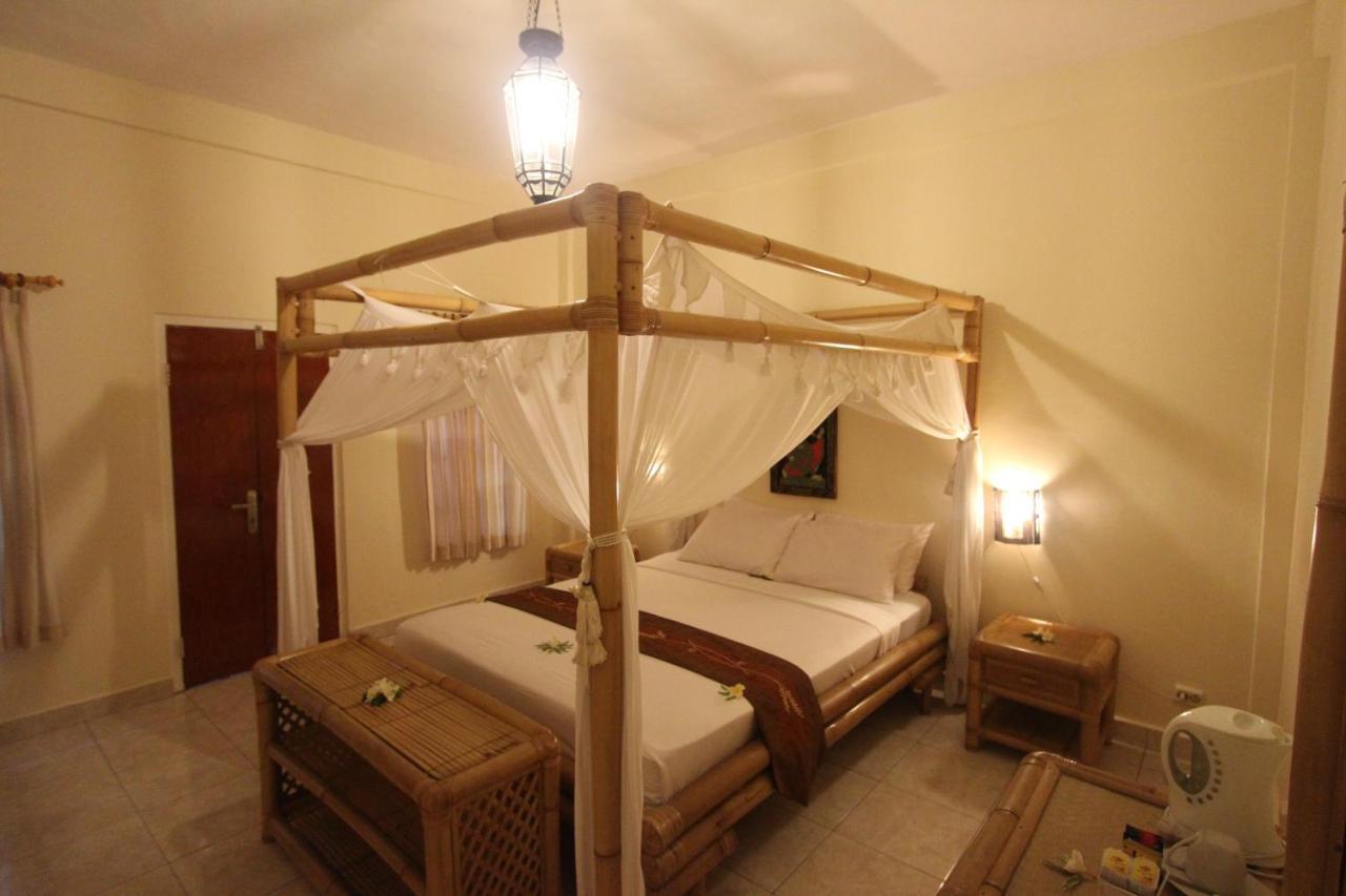 Lovina Hotel Chonos מראה חיצוני תמונה