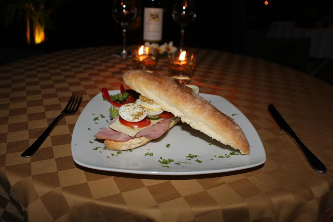 Lovina Hotel Chonos מראה חיצוני תמונה
